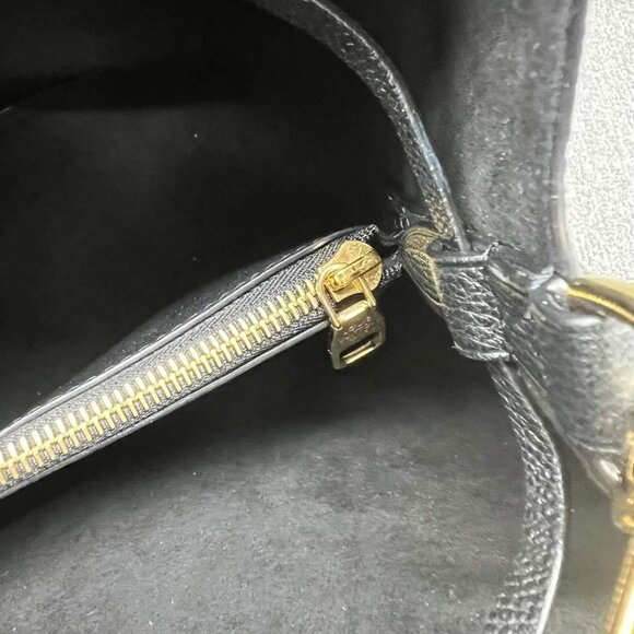 100% Authentic Louis Vuitton NeoNoe Black Leather Satchel - Picture 12 of 16